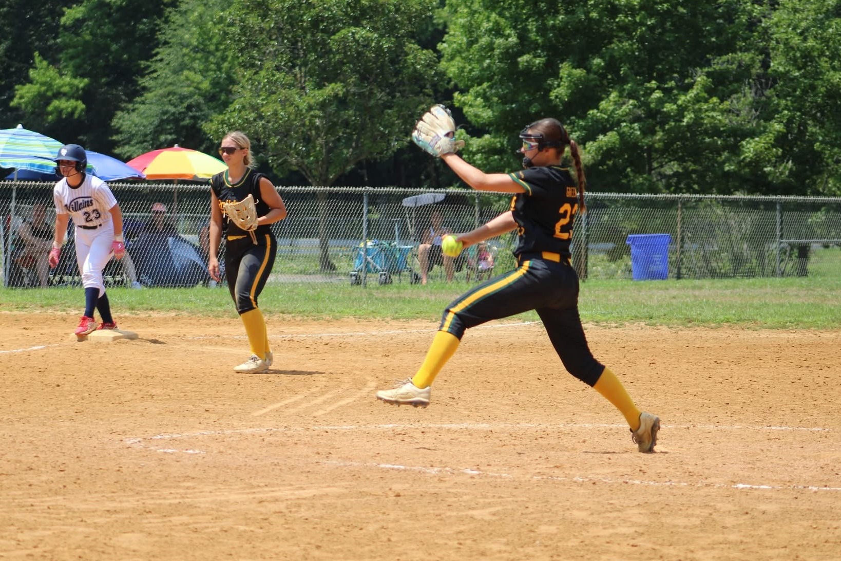 Check out the photos and videos of the softball recruiting profile Lila Green